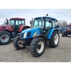 TRACTOR New Holland T5050